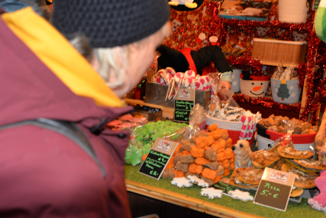 Christmas Market Nuremberg 2025 - Traditional Nuremberg sausages